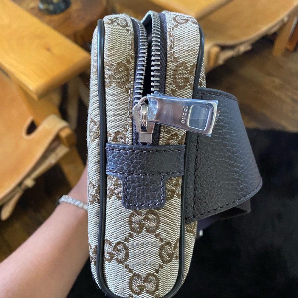 Brand New Gucci Fanny pack 💯 authentic - Picture 5 of 16